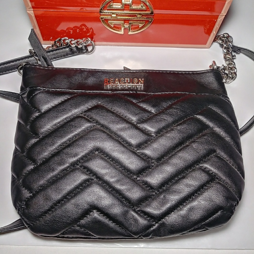 Kenneth cole reaction small purse!!!